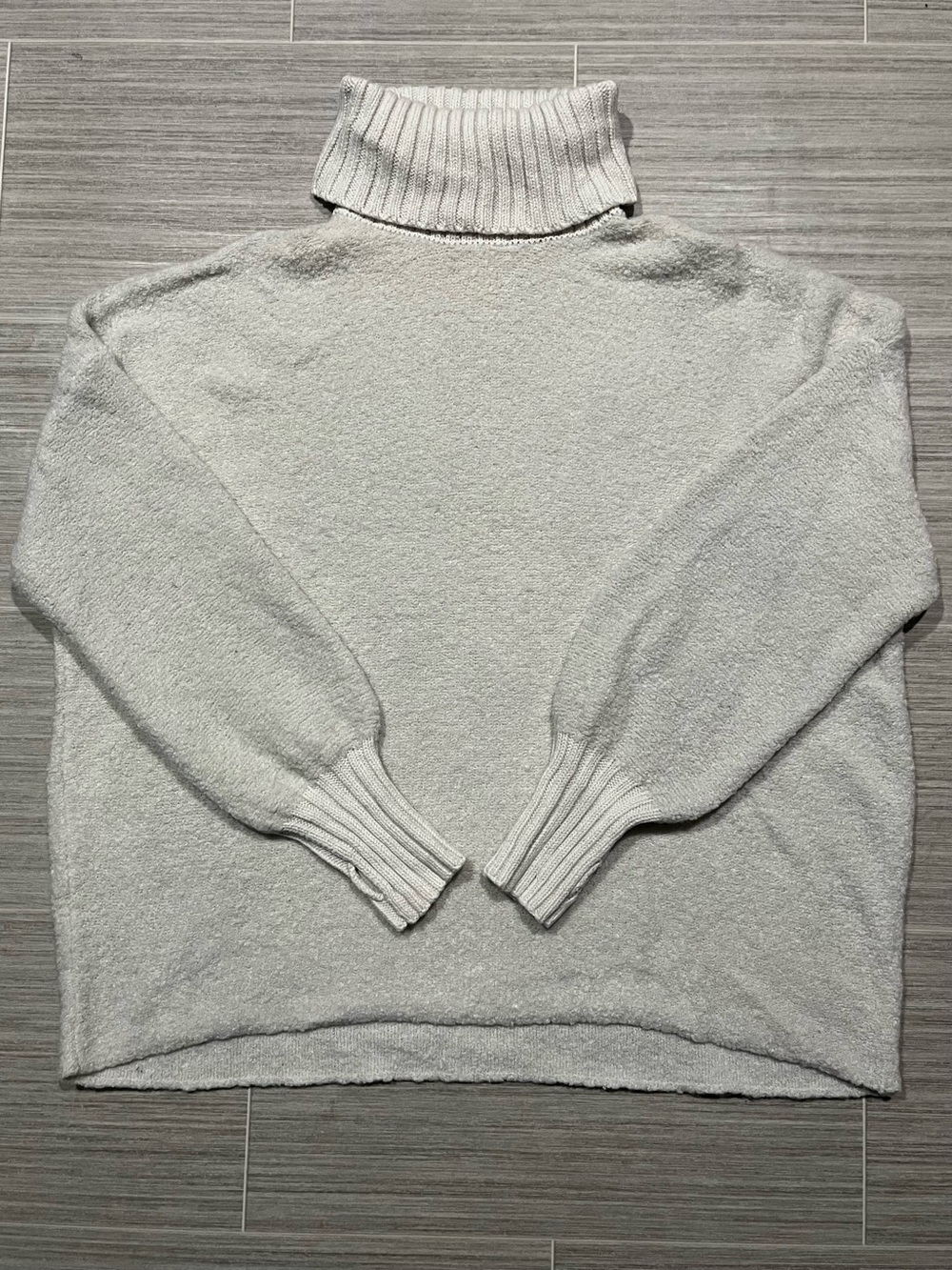 OFFLINE Aerie Cozy Off White Oversized Turtleneck Sweater